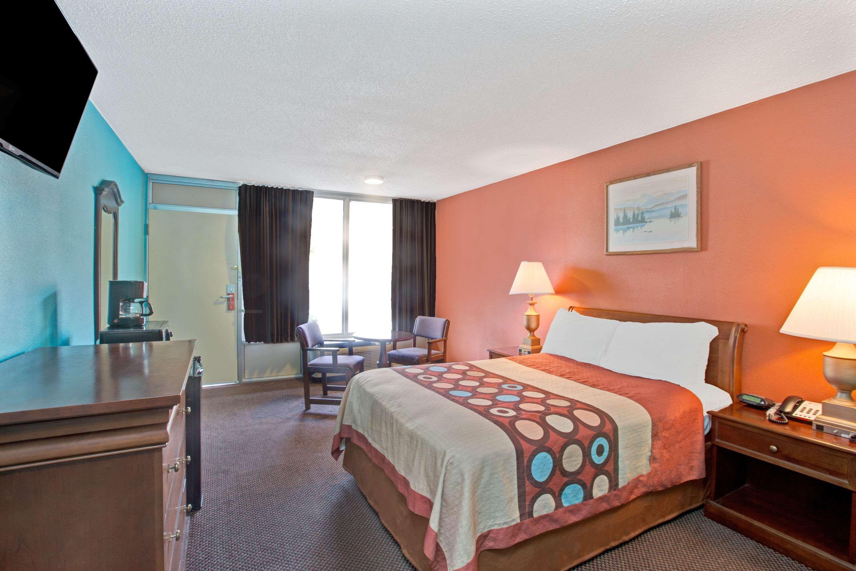 ซูเปอร์ 8 บาย วินด์แฮม กัฟฟ์นีย์ Hotel แกฟนีย์ ภายนอก รูปภาพ